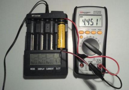 Зарядное устройство OPUS BT-C3100 v2